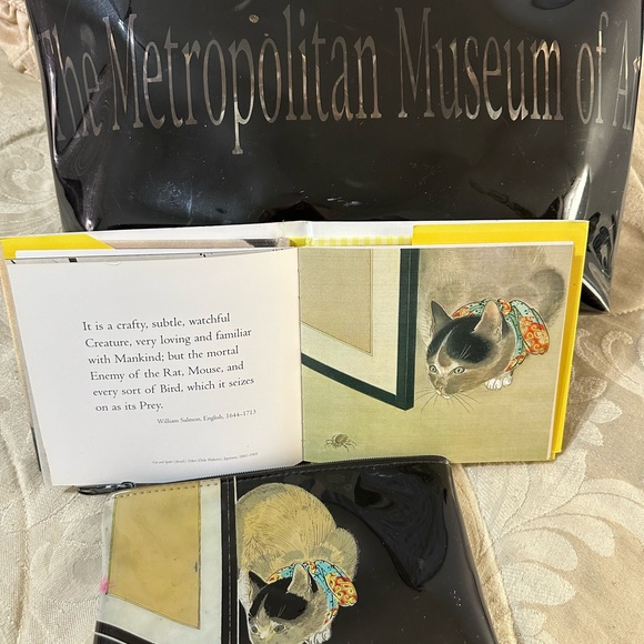 MET bag & pouch featuring CATNIP: Cats of the Met - Picture 10 of 10